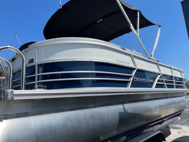 2025 Berkshire 24 RFX CTS3 Tri-toon Pontoon - Image 14