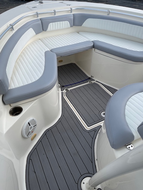 2014 COBIA 237 - Image 8