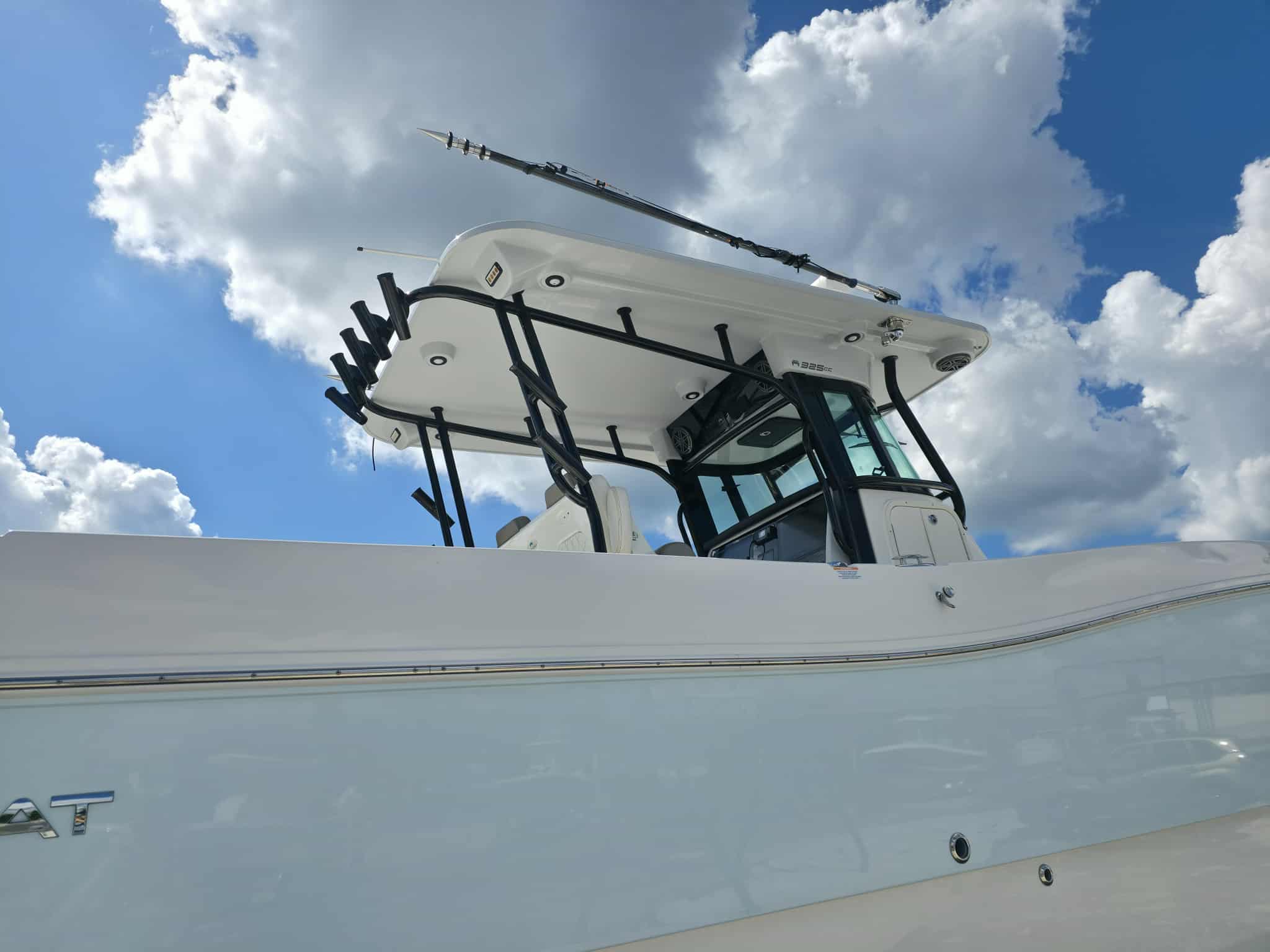 2023 World Cat 325 CC - Image 14