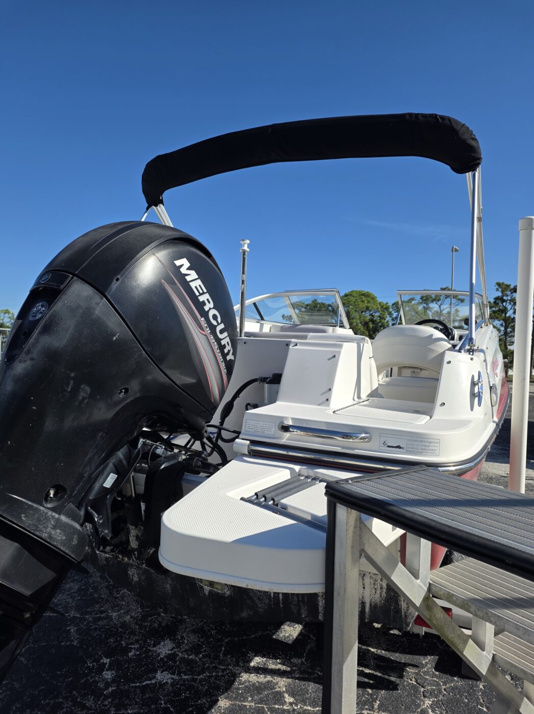 2013 BAYLINER 190 DECK BOAT - Image 5